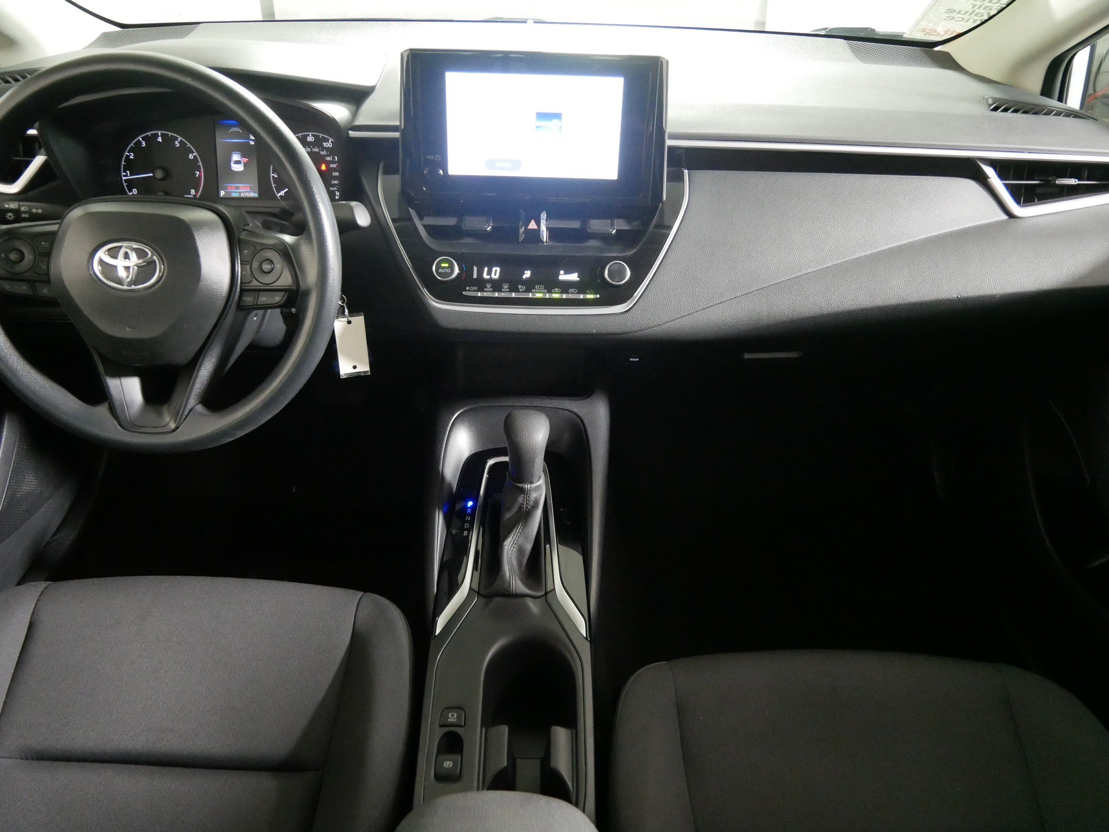 Used 2024 Toyota Corolla LE FWD image 10