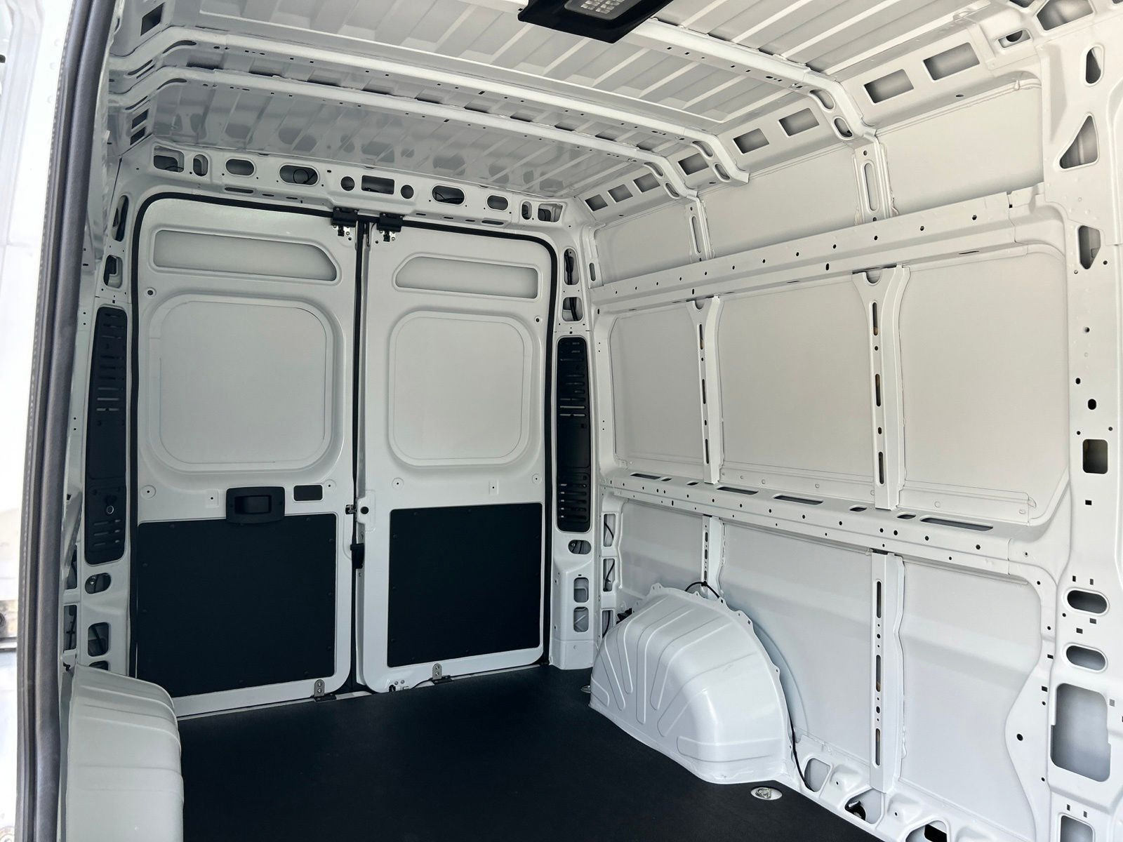 New 2026 RAM ProMaster 2500 w/ Advanced Safety Group FWD image 9