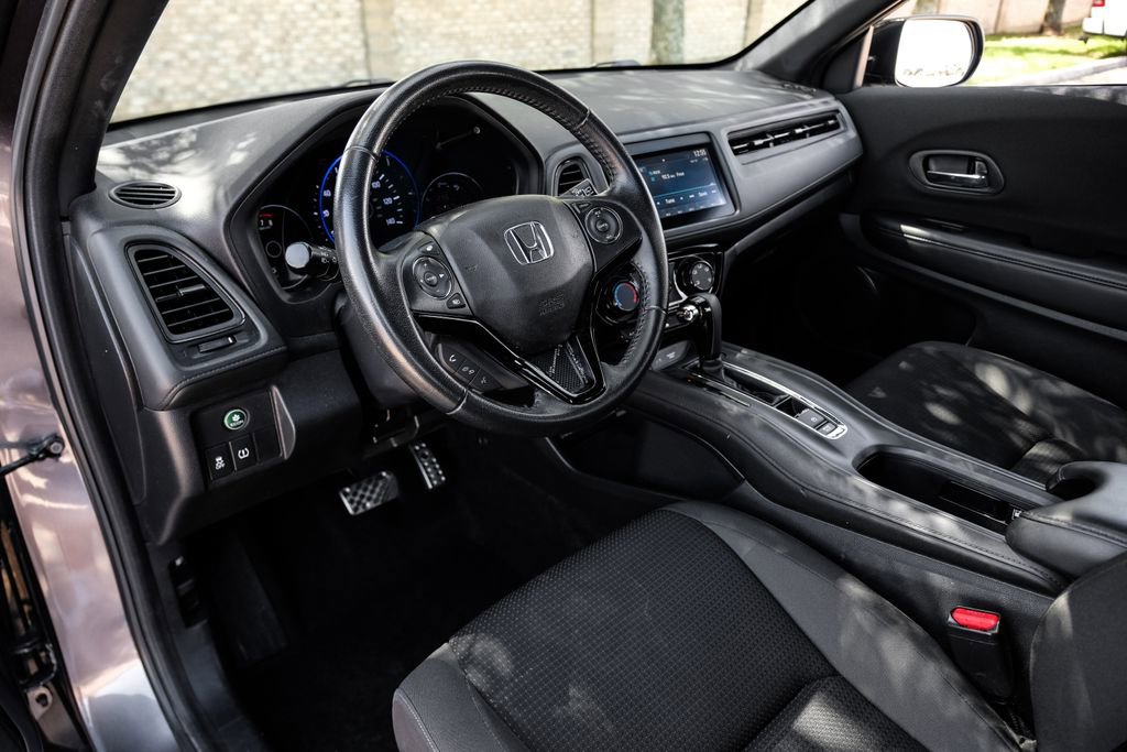 Used 2022 Honda HR-V Sport image 25