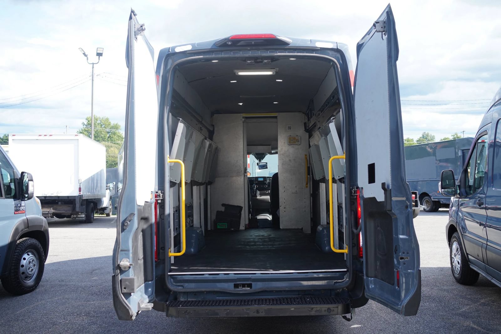Used 2020 Ford Transit 250 148 High Roof Extended RWD image 10