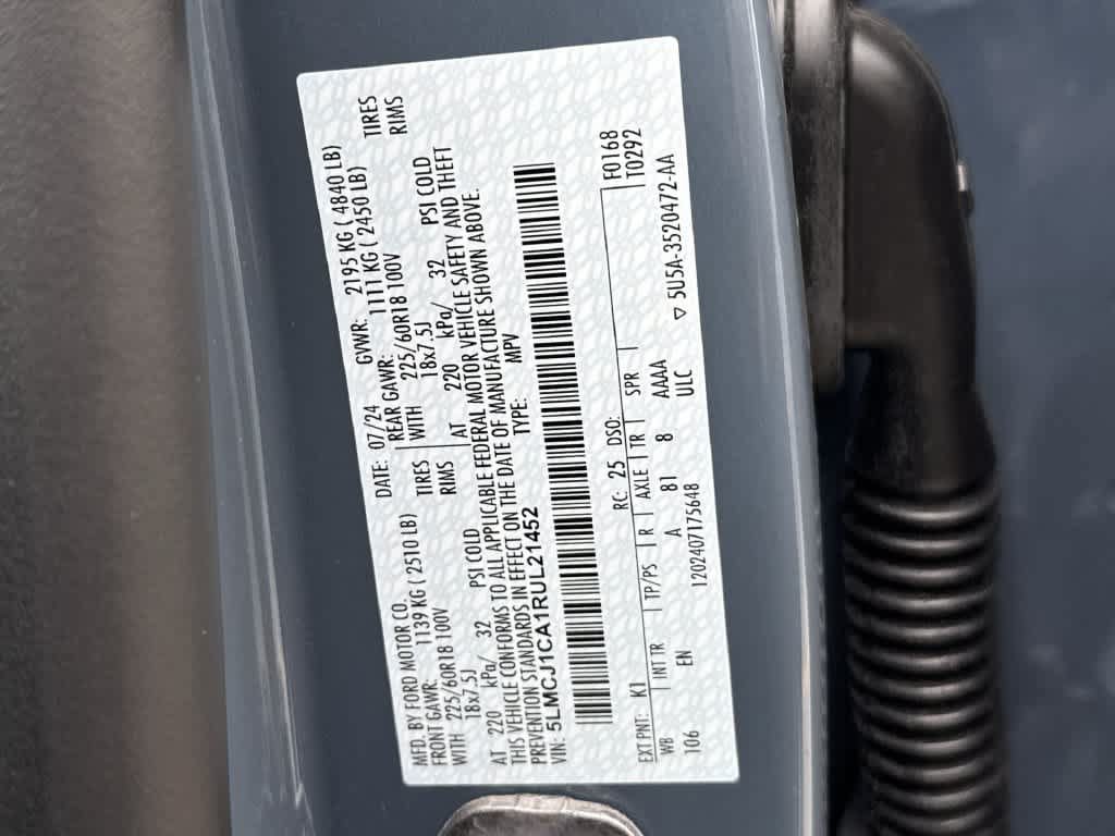 Used 2024 Lincoln Corsair FWD image 28