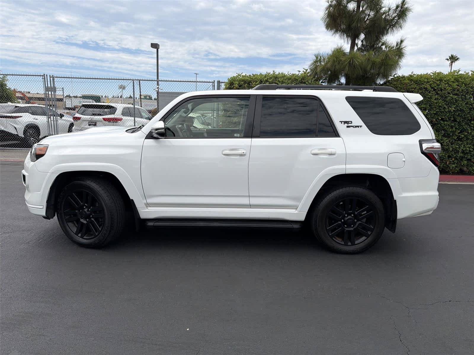 Used 2022 Toyota 4Runner TRD Sport w/ Technology Package AWD/4WD image 4