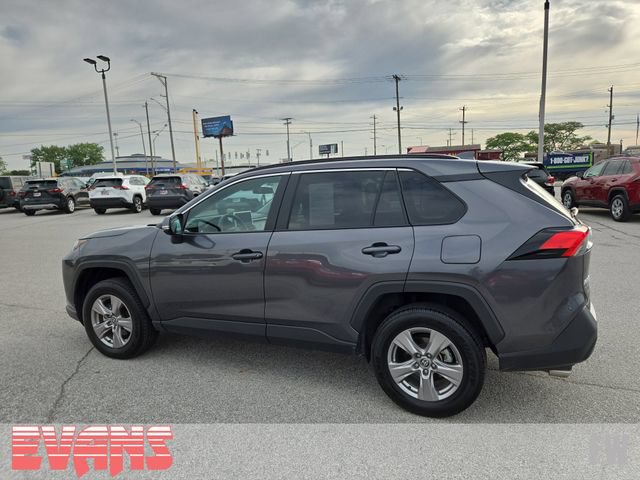 Used 2025 Toyota RAV4 XLE AWD/4WD image 25
