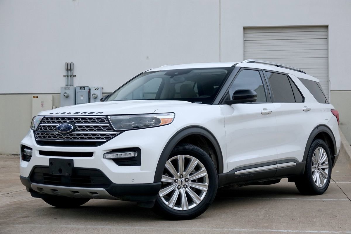 Used 2020 Ford Explorer Limited w/ Class III Trailer Tow Package RWD image 2
