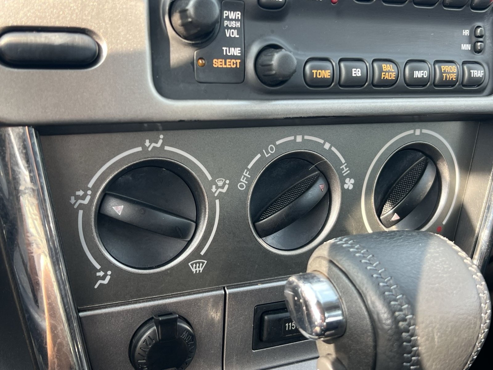 Used 2004 Toyota Matrix XR FWD image 16