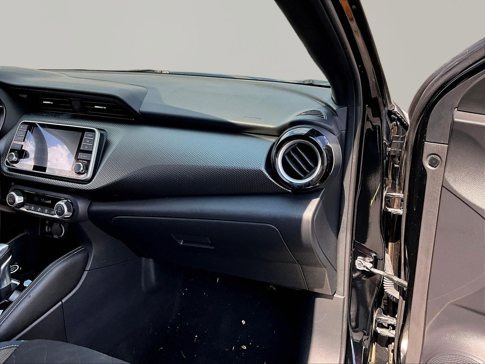 Used 2018 Nissan Kicks SV FWD image 25