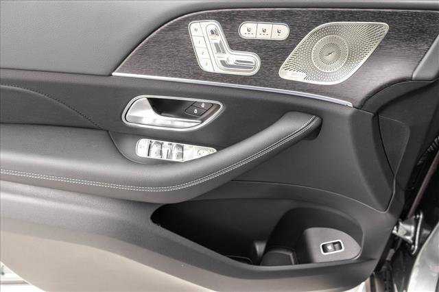 New 2026 Mercedes-Benz GLS 450 4MATIC image 14