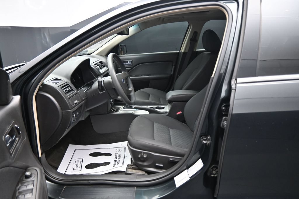 Used 2010 Ford Fusion SE FWD image 9