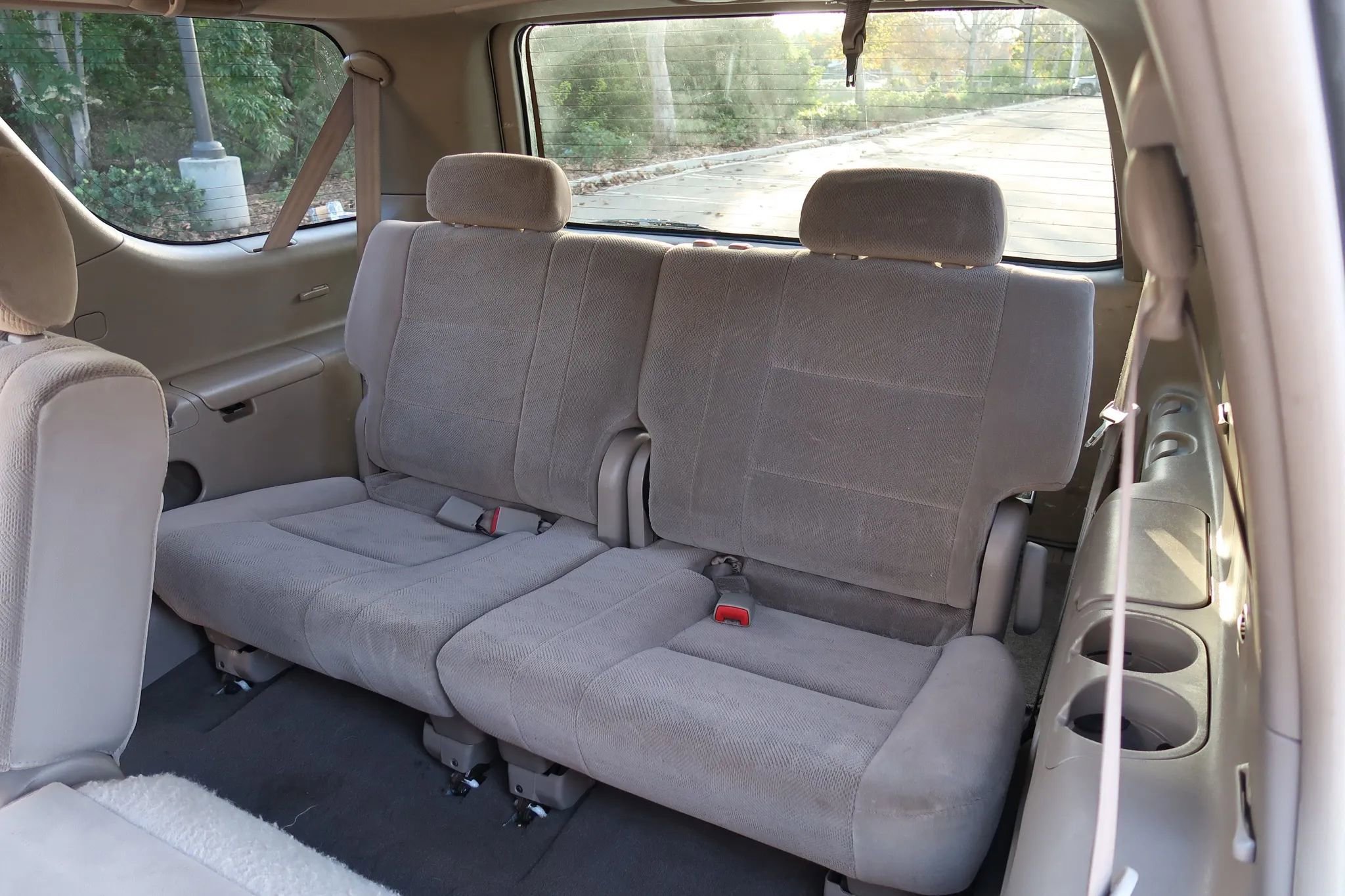 Used 2006 Toyota Sequoia SR5 RWD image 19