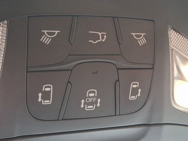 Used 2024 Chrysler Pacifica Pinnacle image 31