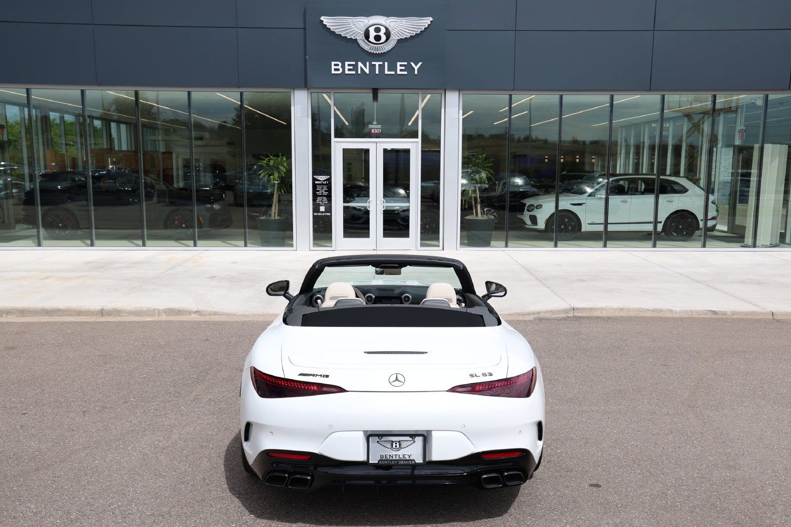 Used 2024 Mercedes-Benz SL 63 AMG 4MATIC image 10