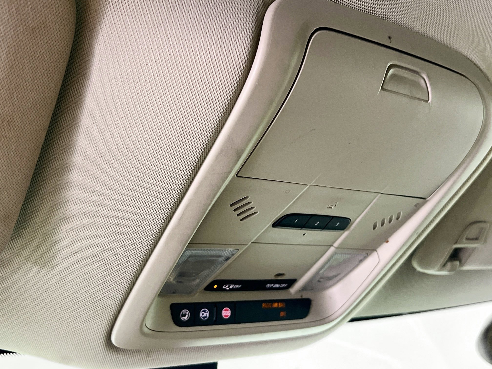 Used 2018 Buick Enclave Essence w/ Trailering Package FWD image 22