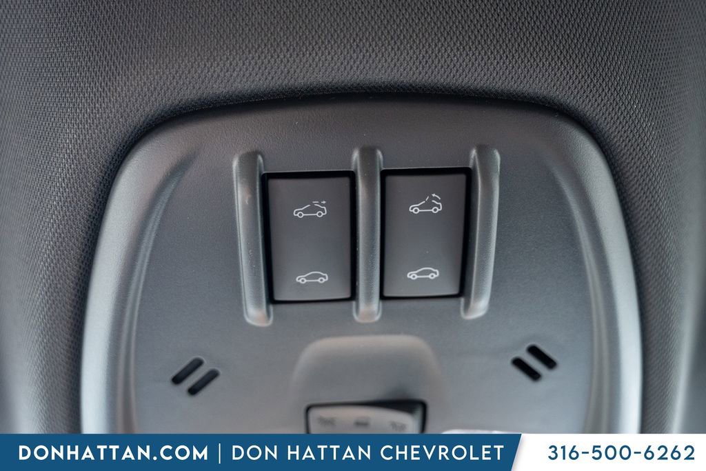 New 2026 Chevrolet Trax RS w/ Sunroof Package FWD image 18