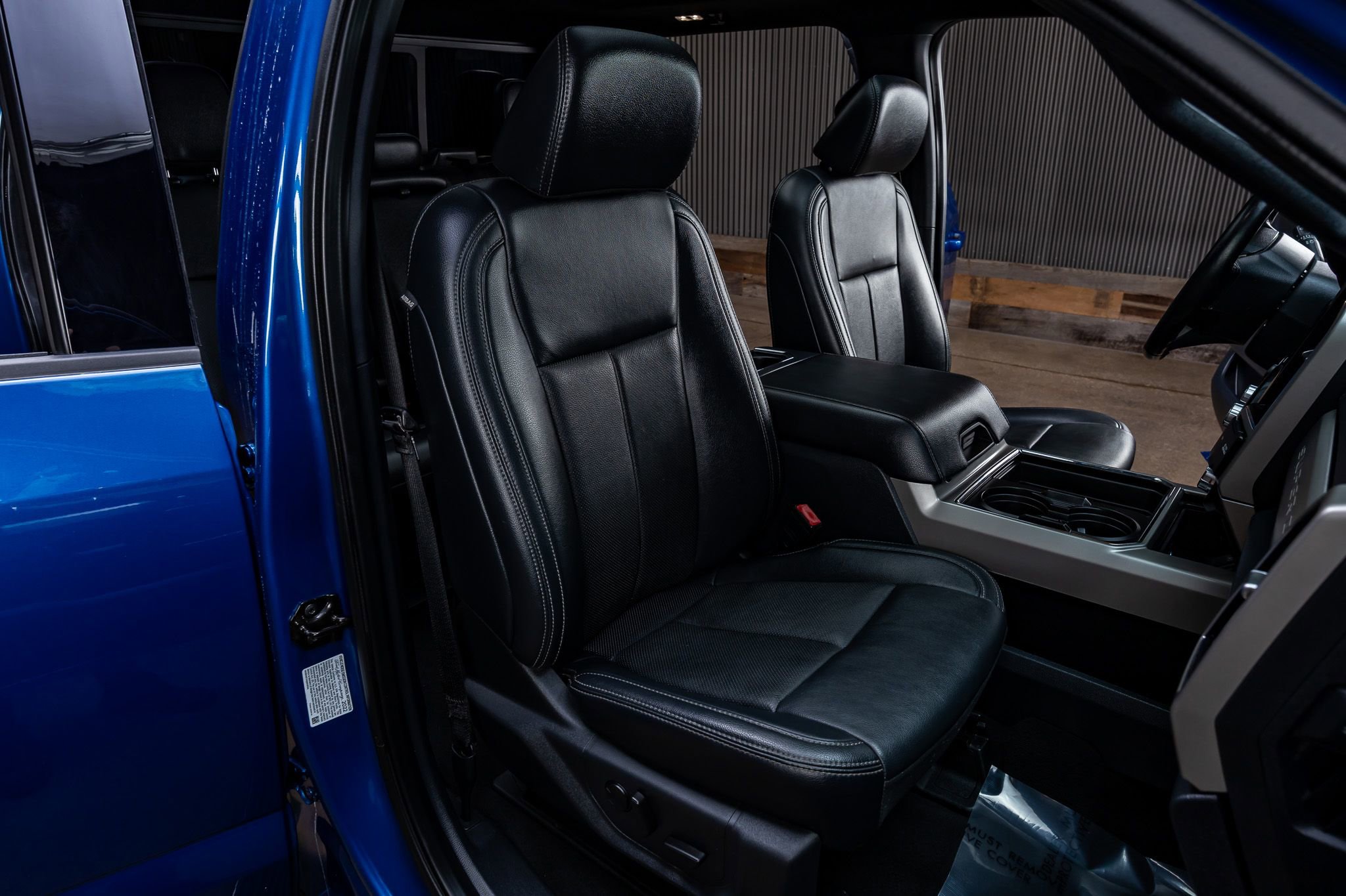 Used 2022 Ford F250 Lariat w/ Tremor Off-Road Package image 29