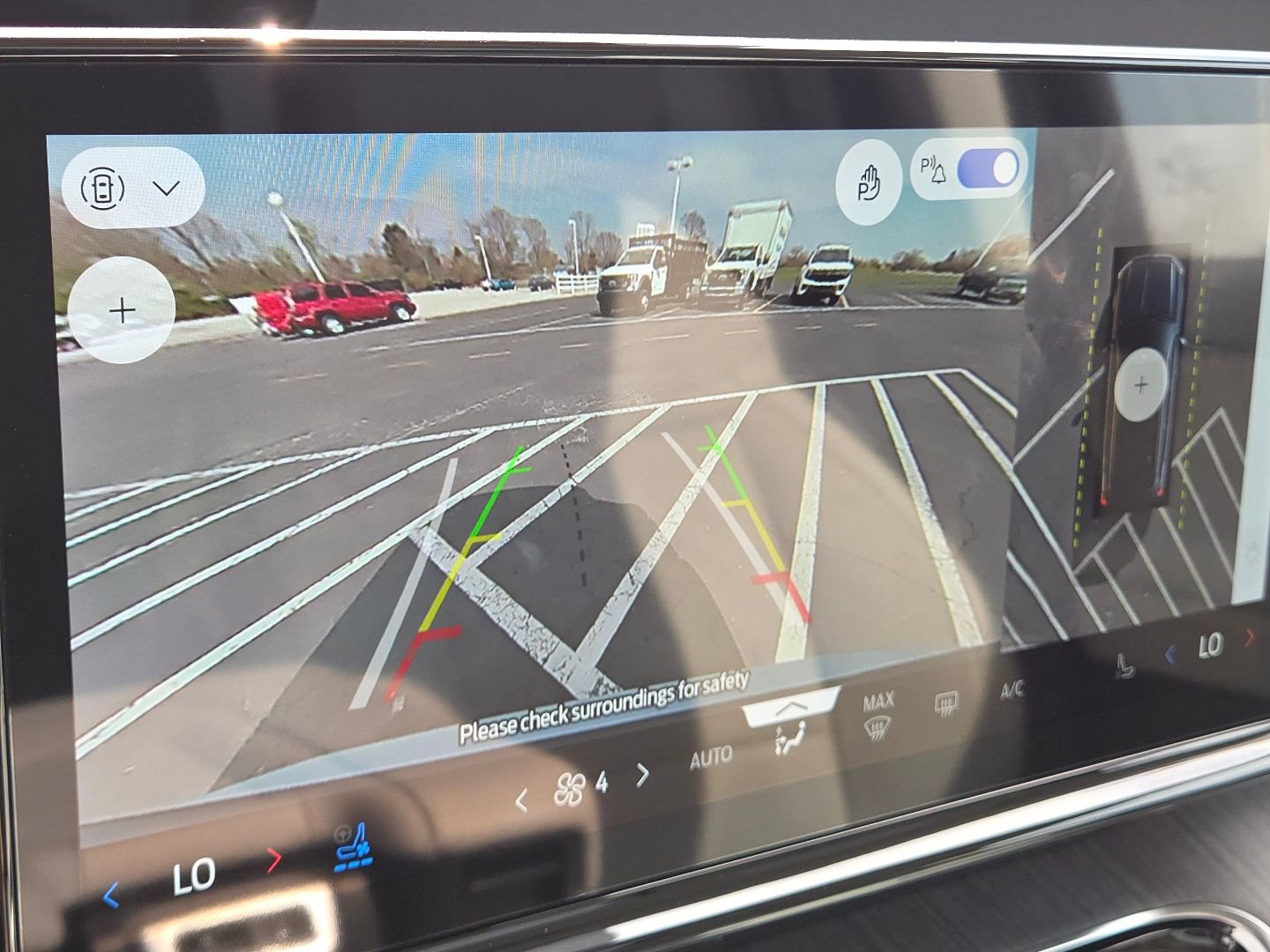 Used 2025 Ford Expedition Platinum w/ Platinum Ultimate Package image 11