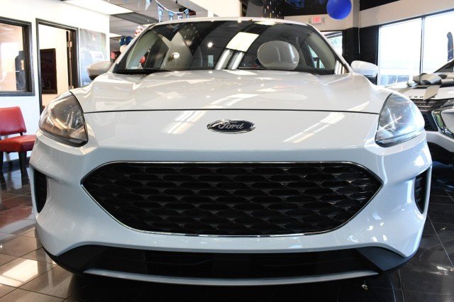 Used 2020 Ford Escape SE AWD/4WD image 2