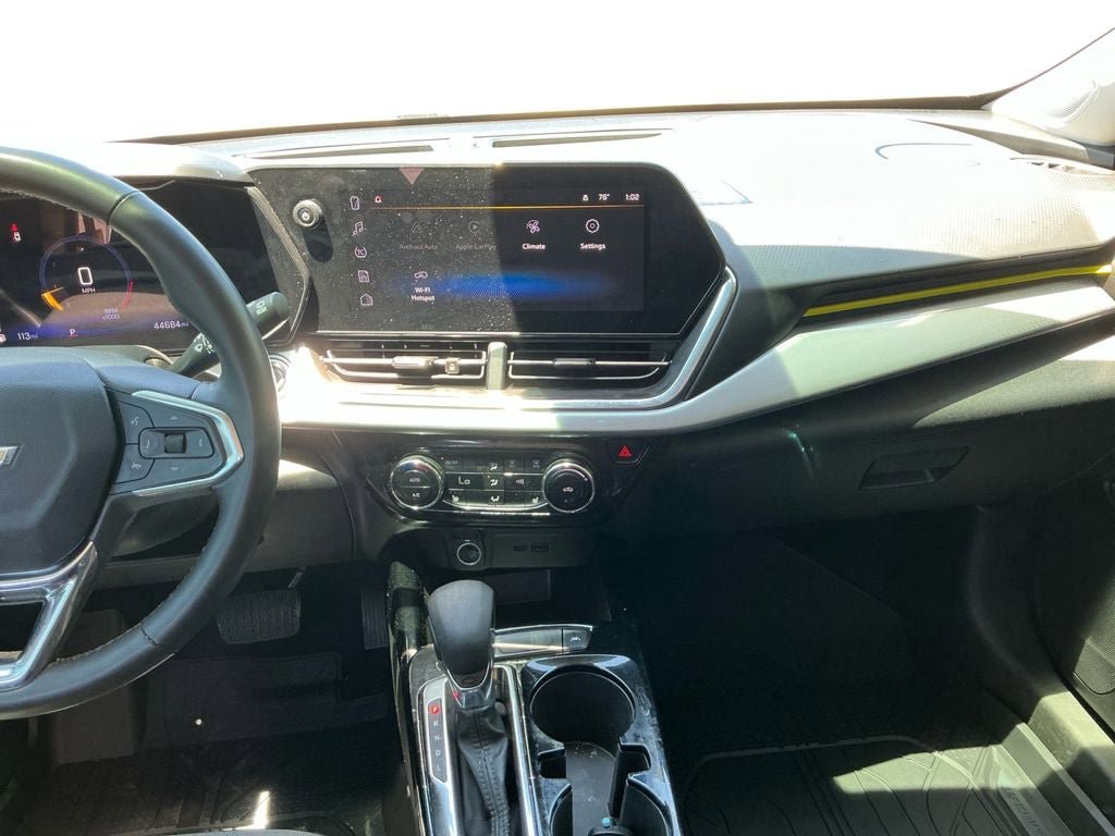 Used 2024 Chevrolet Trax LT w/ Driver Confidence Package FWD image 11