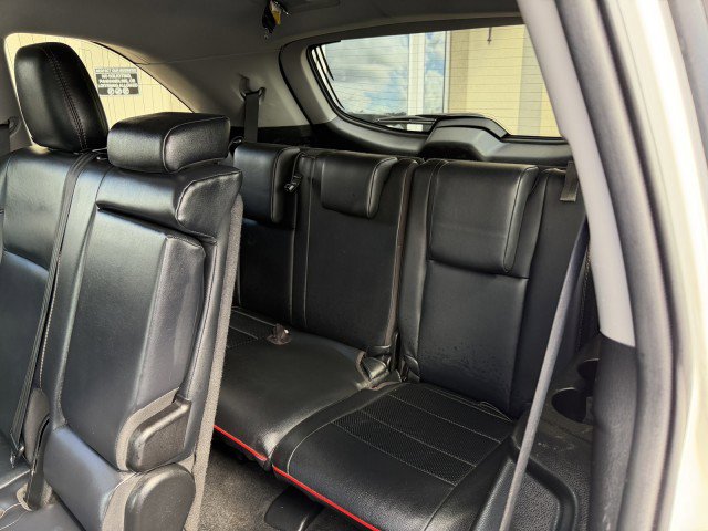 Used 2019 Toyota Highlander XLE image 9