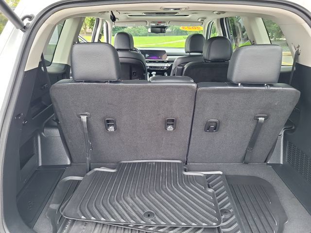 Certified 2023 Kia Telluride EX w/ EX Captain's Chair Package FWD image 17