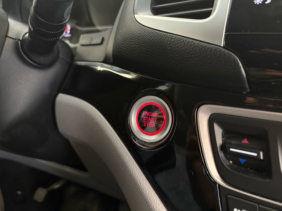 Used 2017 Honda Pilot Elite image 29