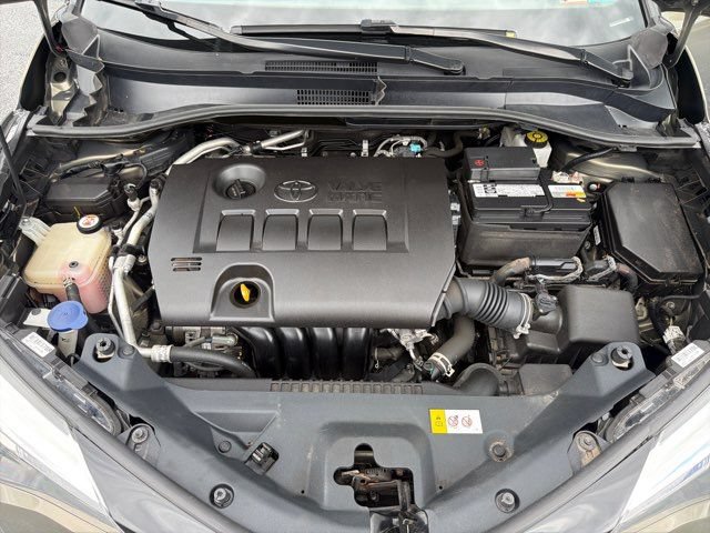 Used 2021 Toyota C-HR XLE FWD image 34