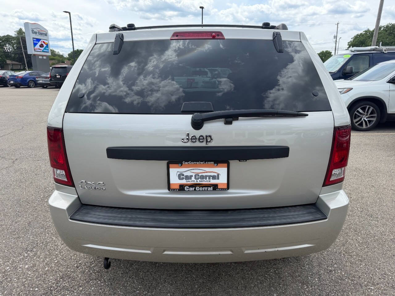 Used 2007 Jeep Grand Cherokee Laredo AWD/4WD image 4