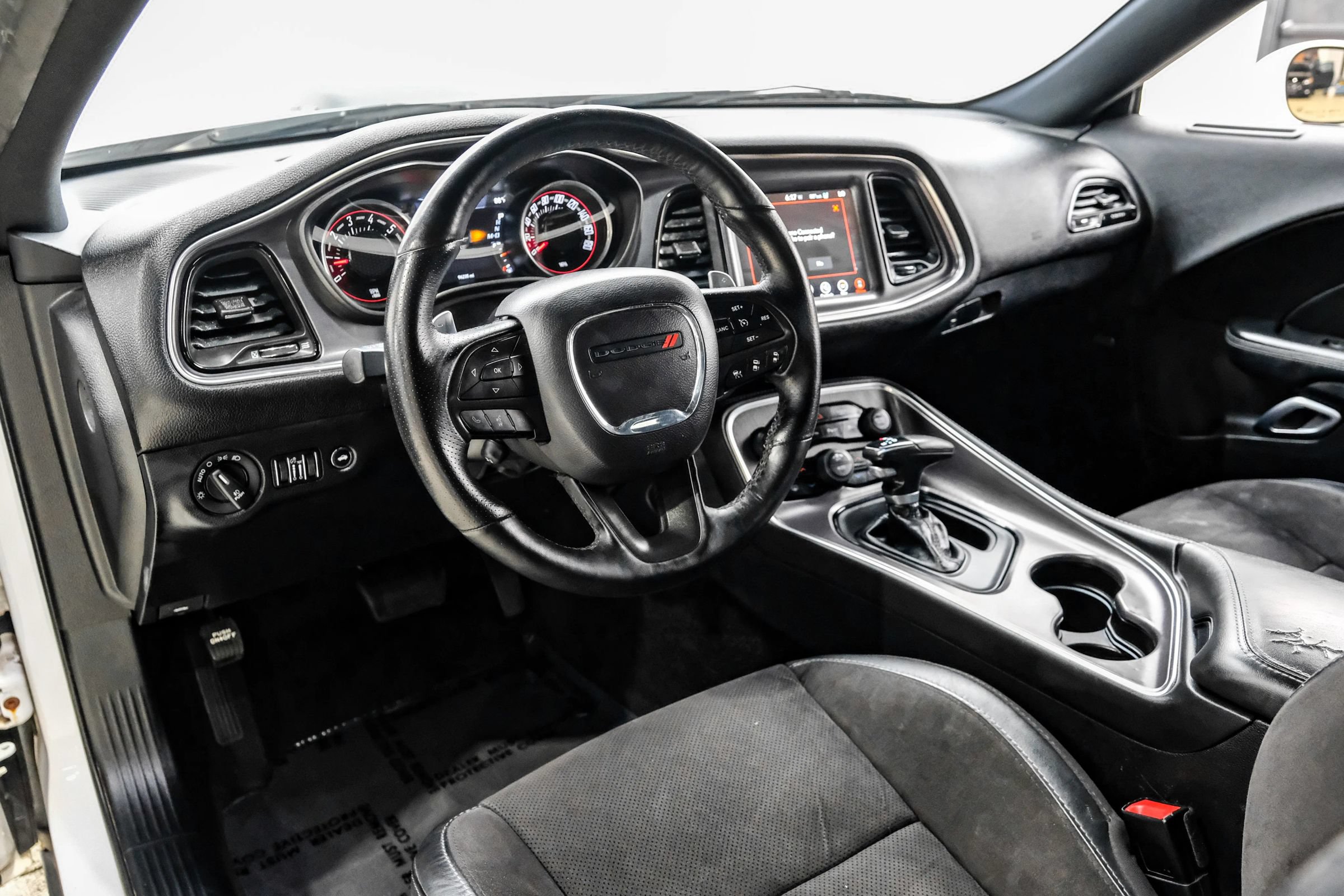 Used 2017 Dodge Challenger R/T Scat Pack RWD image 17