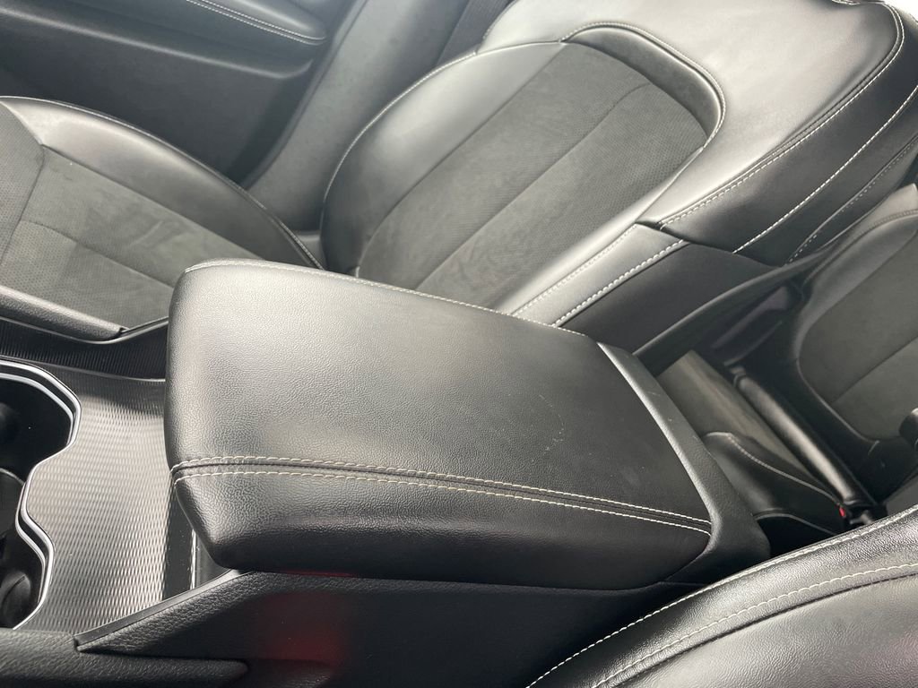 Used 2025 Jeep Grand Cherokee L Altitude w/ Trailer Tow Package image 17