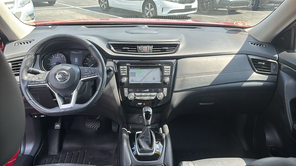 Used 2017 Nissan Rogue SL FWD image 12