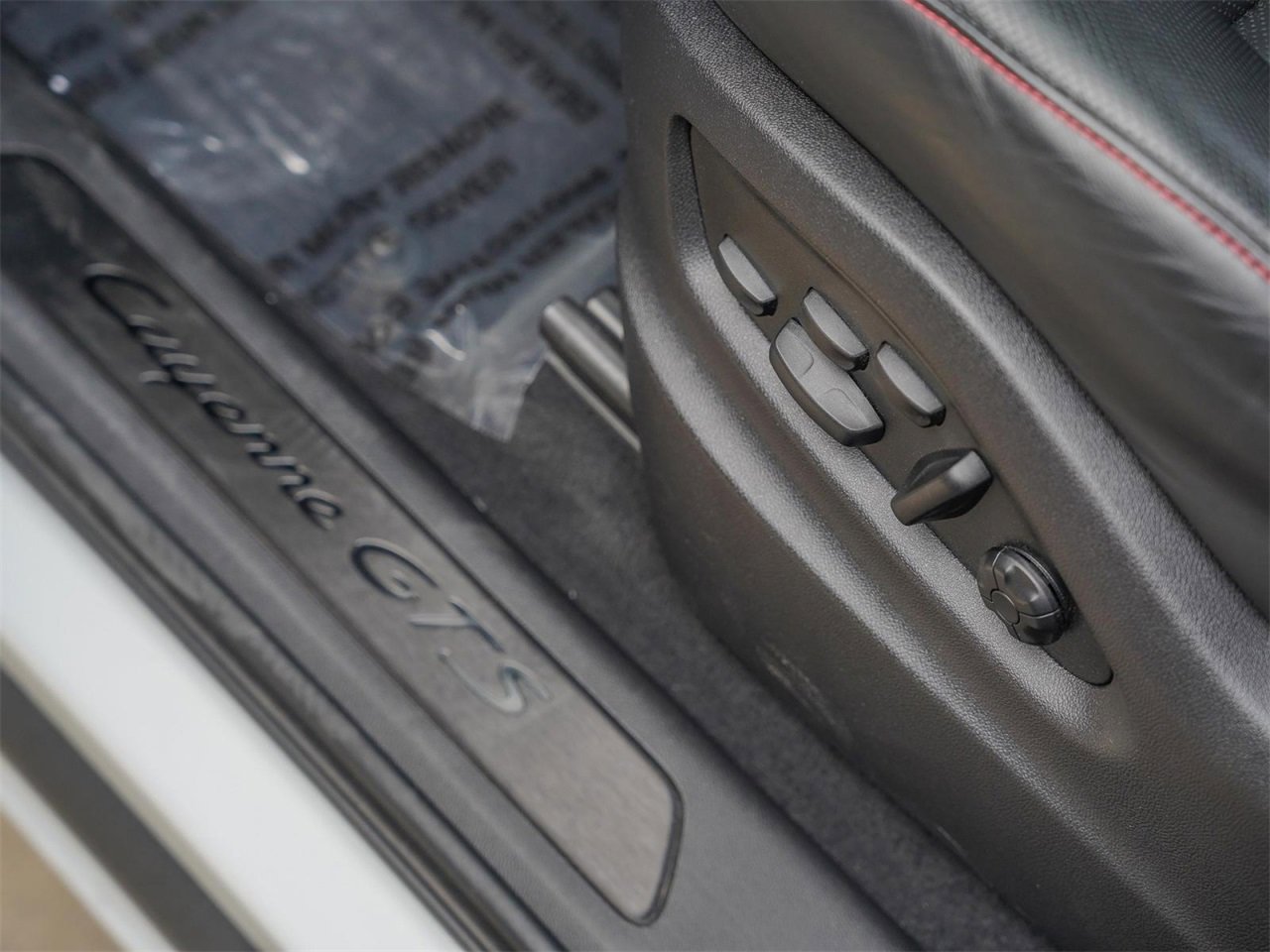 Certified 2023 Porsche Cayenne GTS image 29