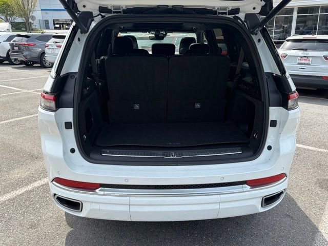 Used 2023 Jeep Grand Cherokee L Summit AWD/4WD image 7