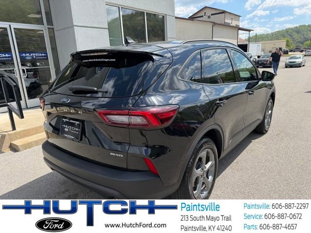Used 2025 Ford Escape ST-Line Select AWD/4WD image 3