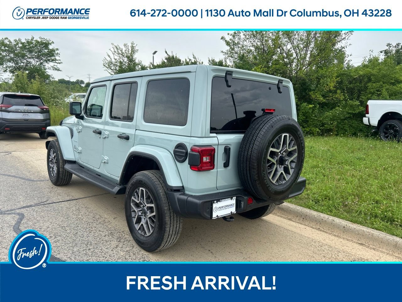 Used 2024 Jeep Wrangler Unlimited Sahara w/ Technology Group AWD/4WD image 6
