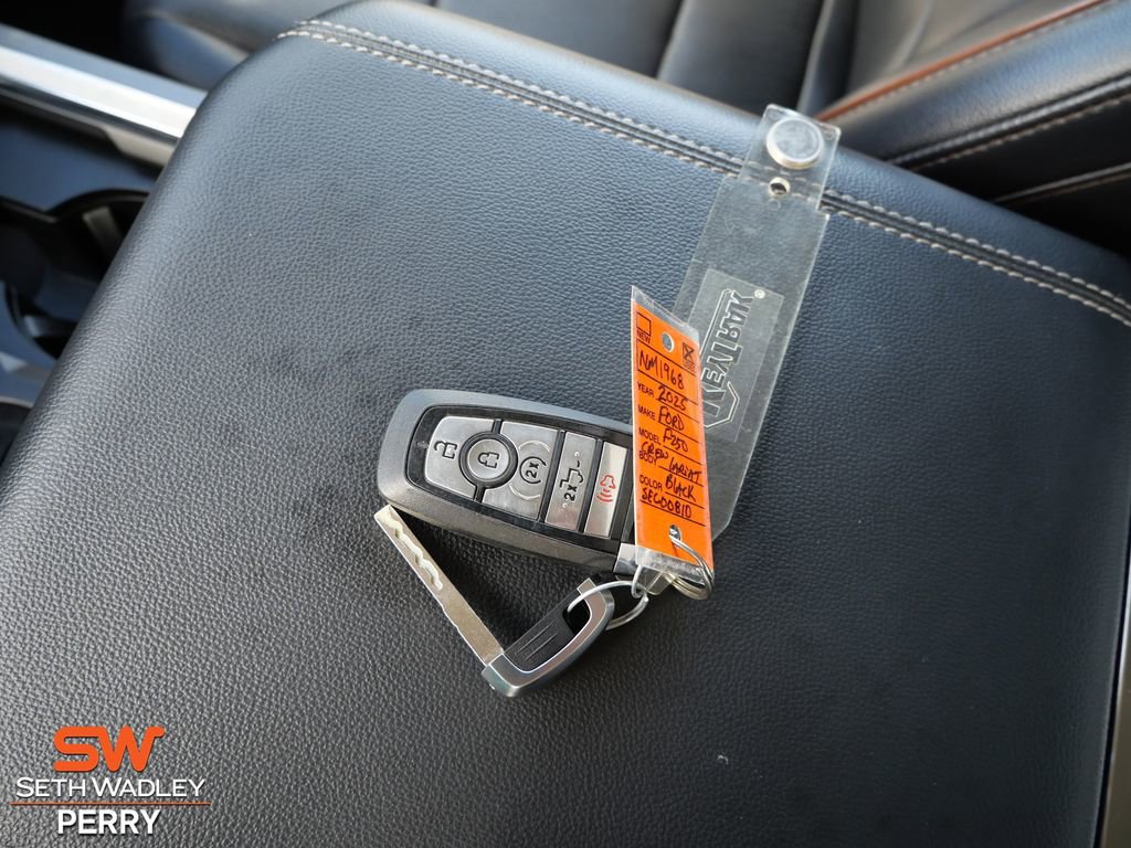 Certified 2025 Ford F250 Lariat w/ FX4 Off-Road Package image 26