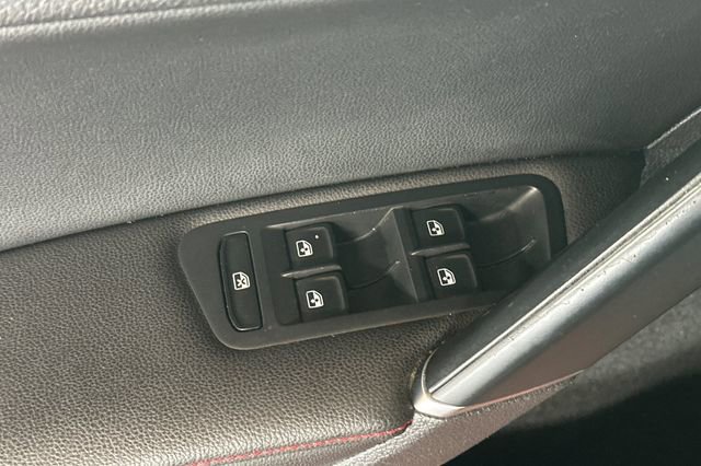 Used 2018 Volkswagen GTI SE w/ SE Leather Package image 13