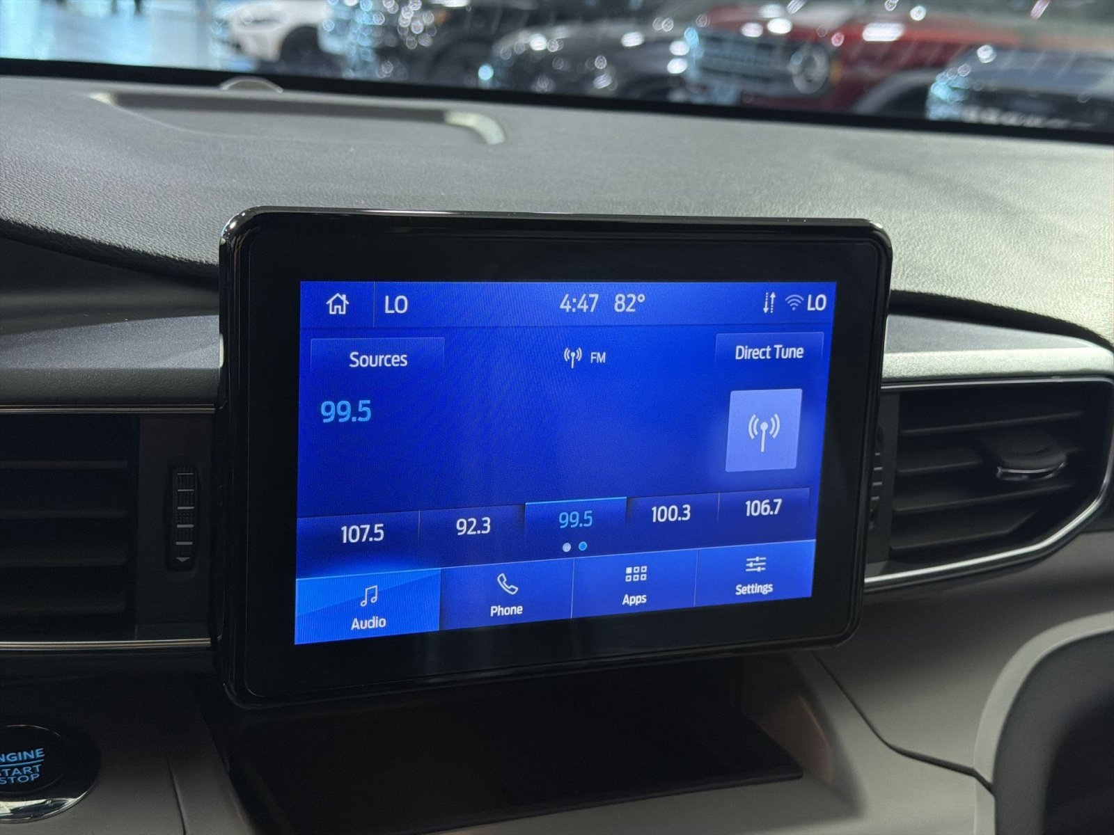 Used 2023 Ford Explorer XLT w/ Equipment Group 202A AWD/4WD image 37