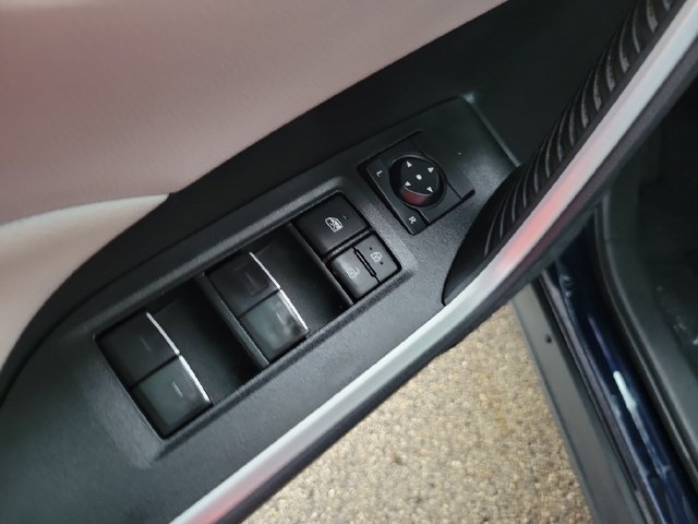 Used 2024 Toyota RAV4 XLE w/ Convenience Package FWD image 14