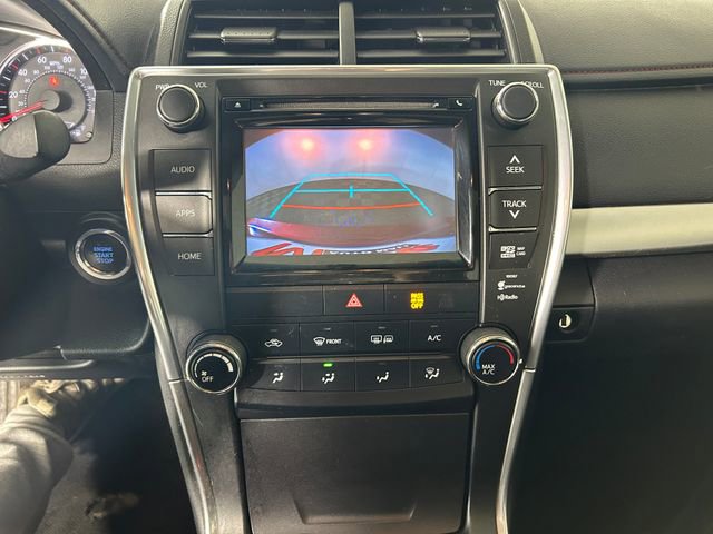 Used 2015 Toyota Camry SE image 23