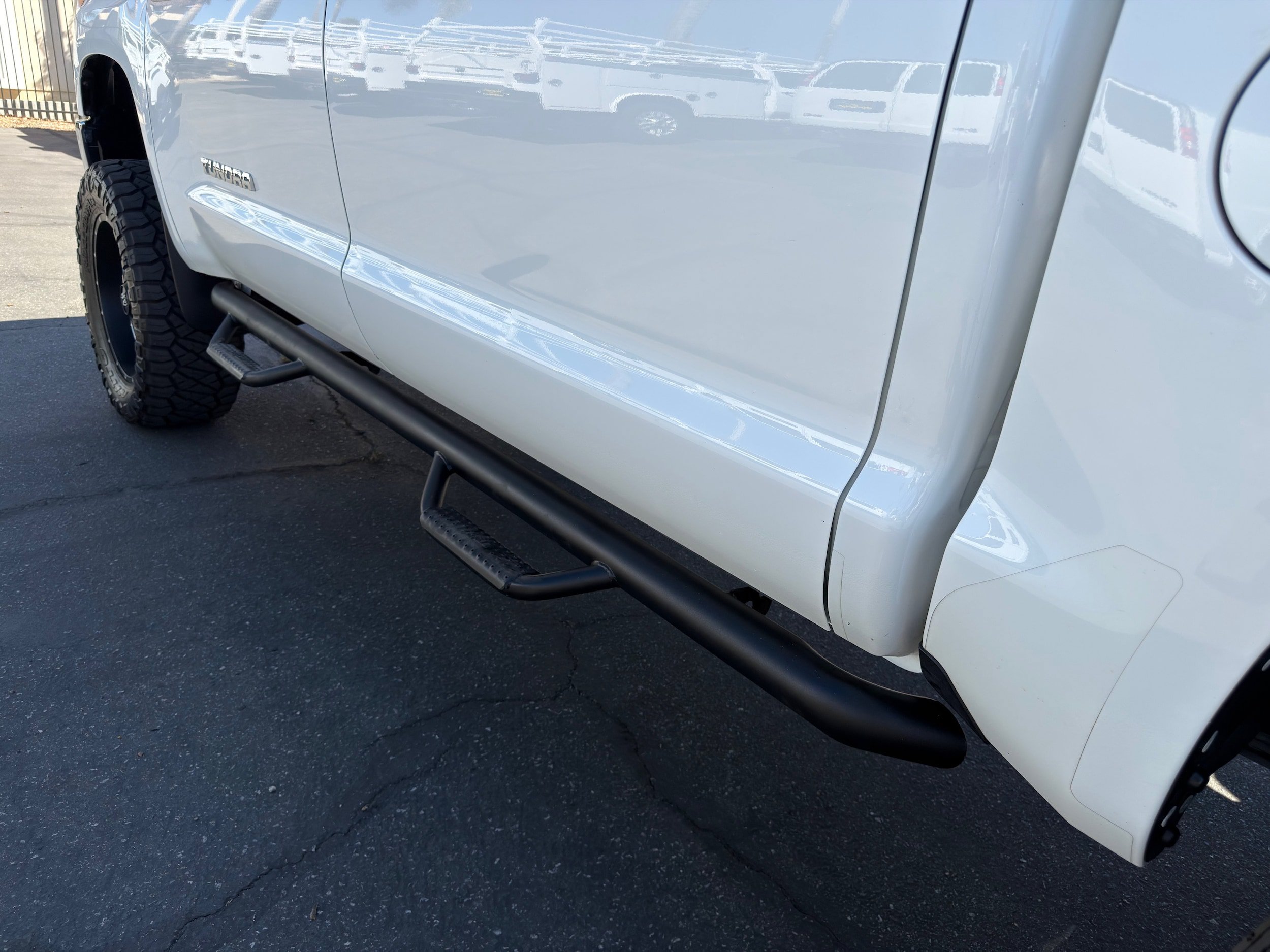 Used 2018 Toyota Tundra Limited w/ Limited Premium Package AWD/4WD image 42