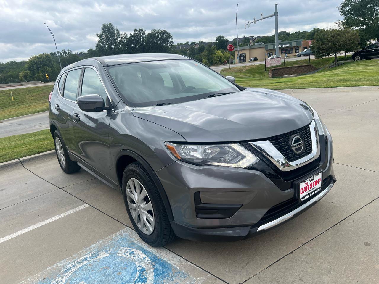 Used 2018 Nissan Rogue S FWD image 4