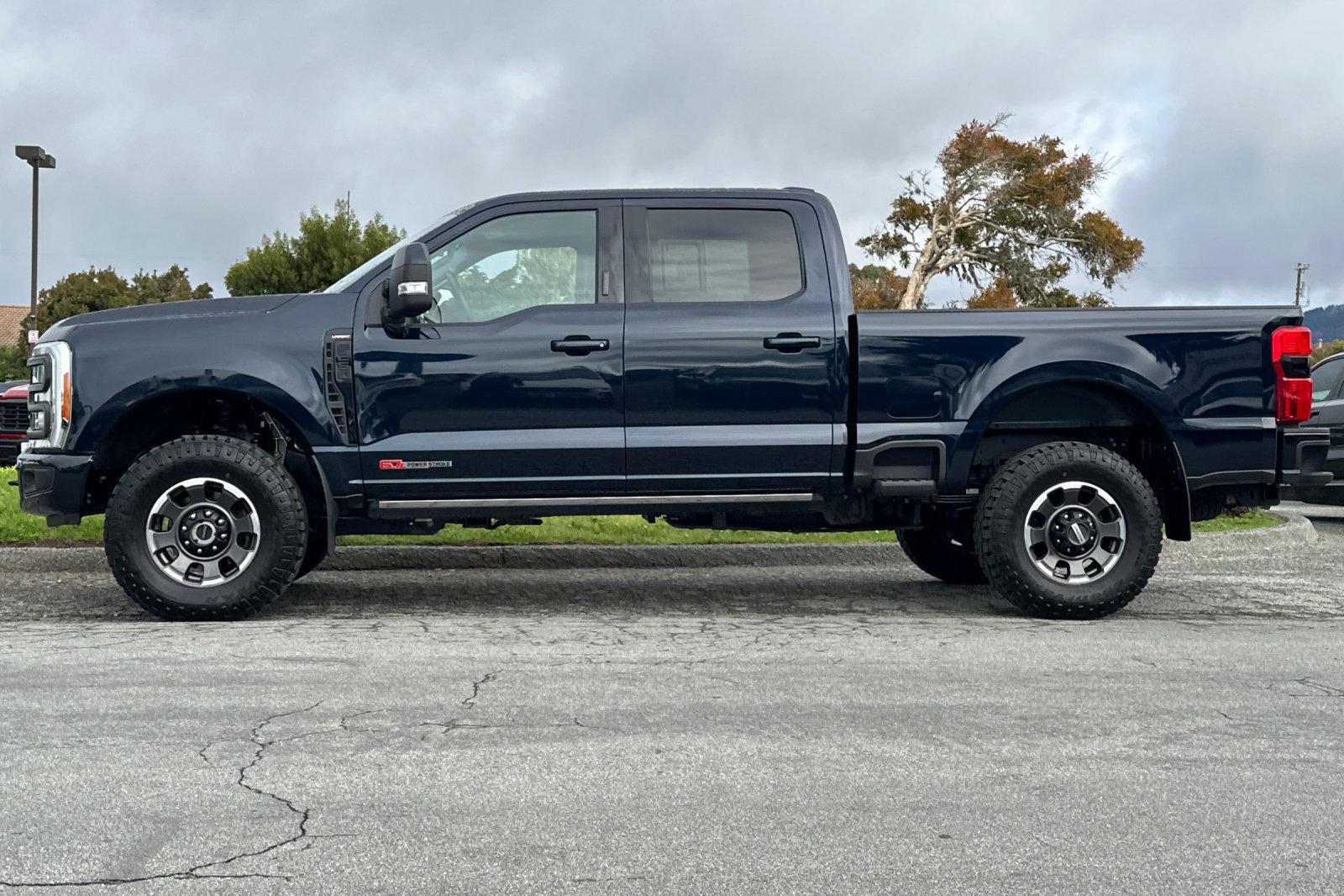 Used 2023 Ford F250 Lariat w/ Lariat Ultimate Package image 2