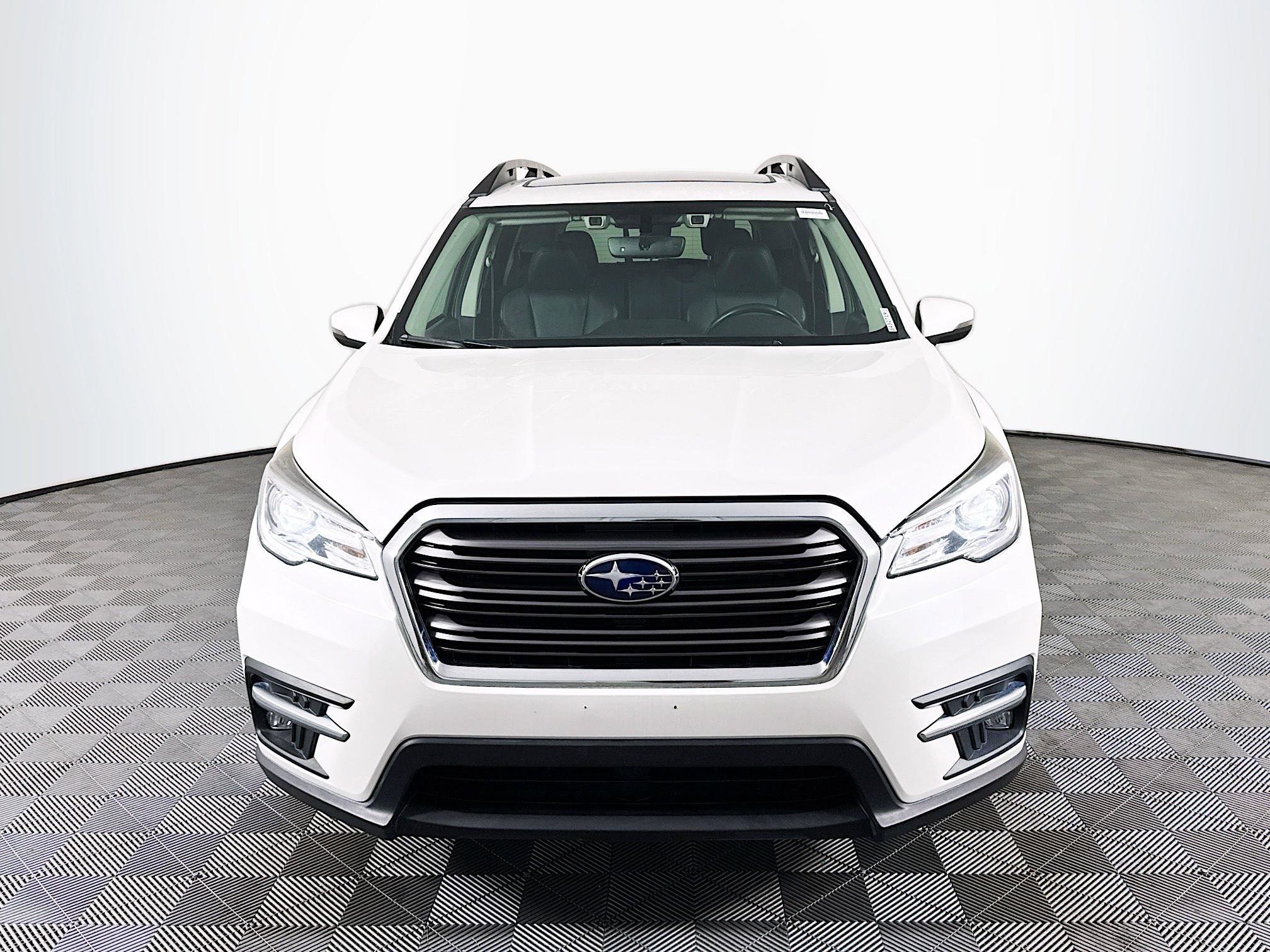Used 2021 Subaru Ascent Limited w/ Technology Package image 2