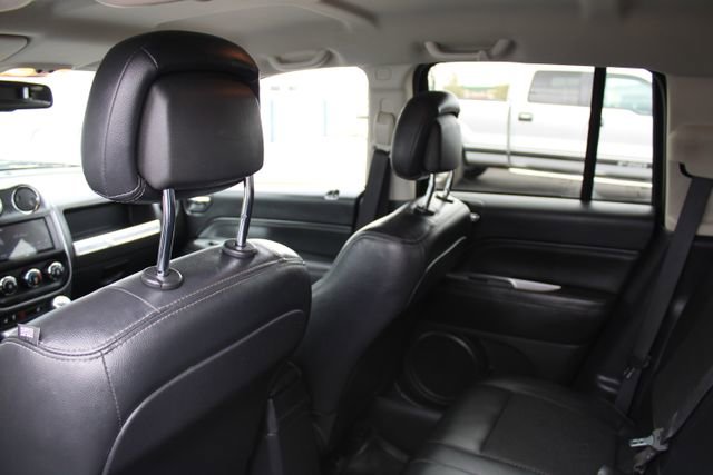 Used 2016 Jeep Compass Latitude image 15