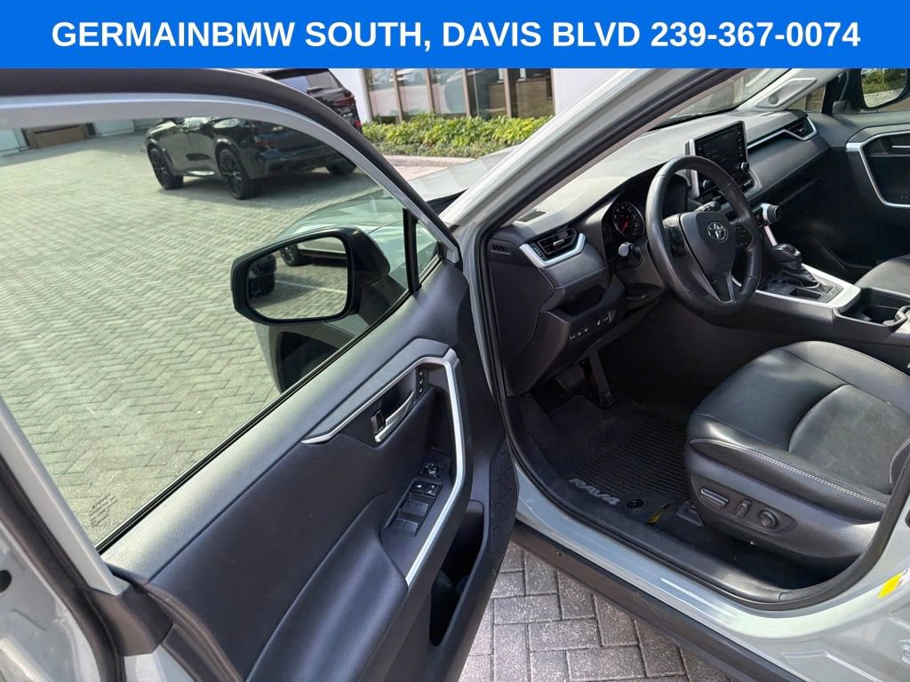 Used 2021 Toyota RAV4 XLE Premium FWD image 10