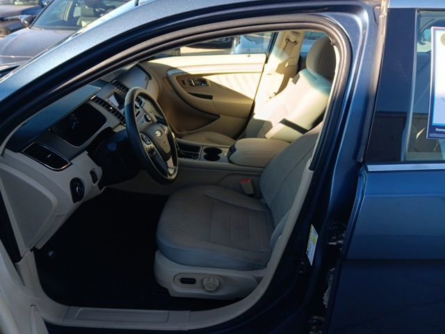 Used 2019 Ford Taurus SE image 22