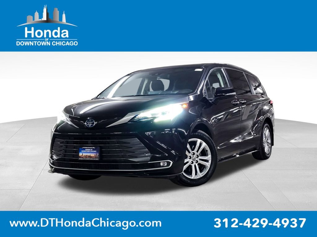 Used 2022 Toyota Sienna Platinum
