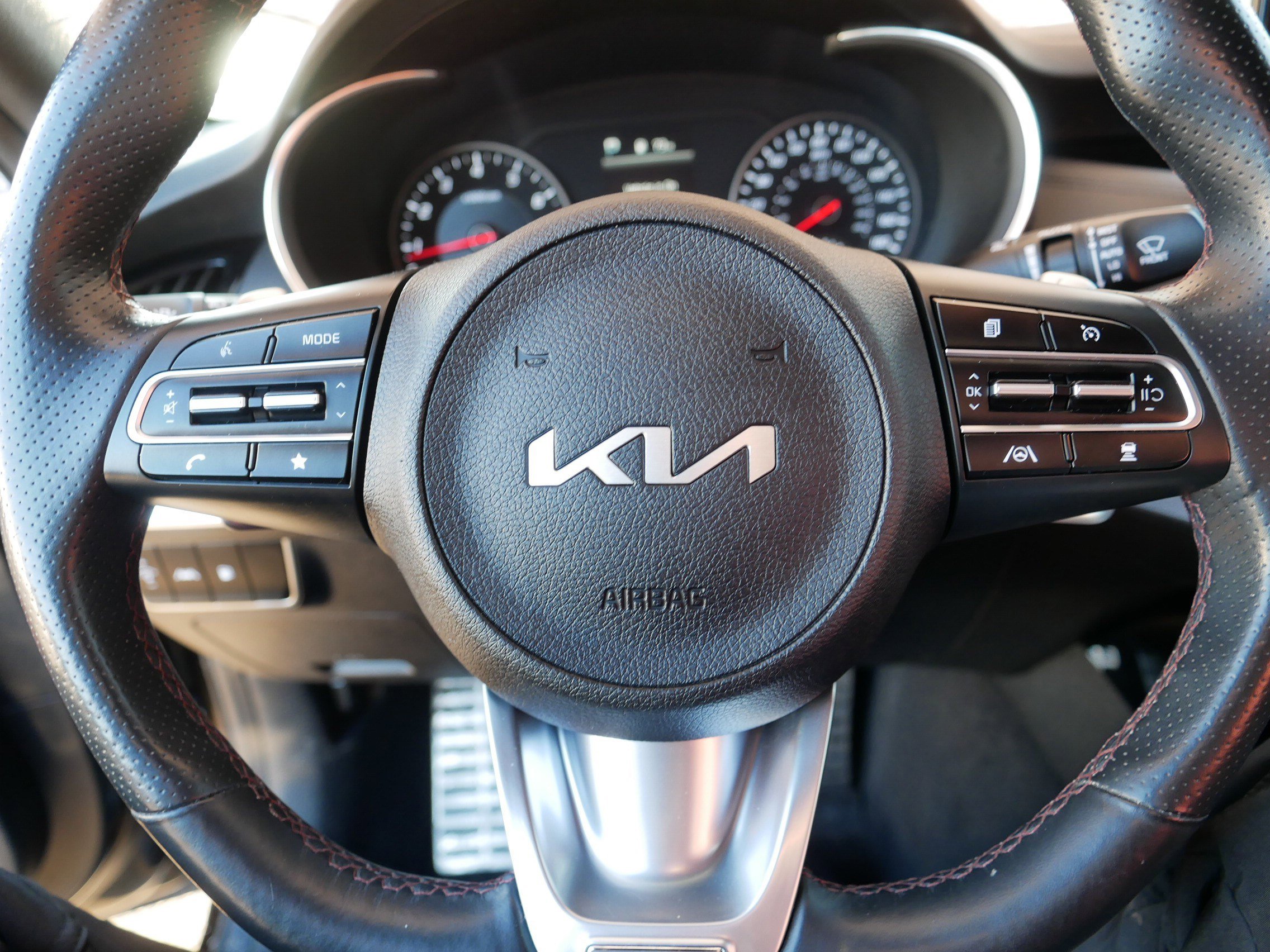 Certified 2022 Kia Stinger GT-Line w/ Sun & Sound Package image 26