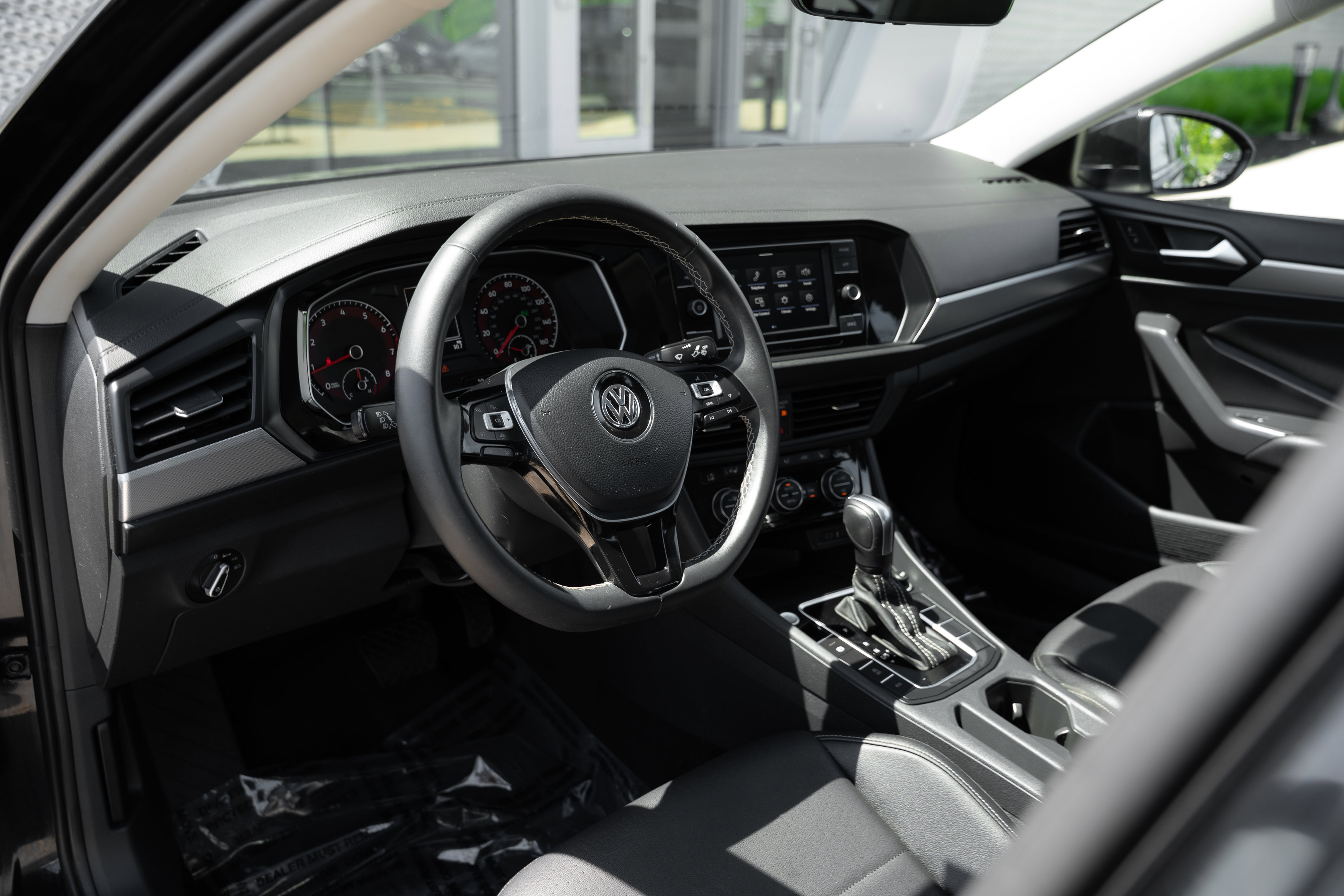 Used 2021 Volkswagen Jetta SE FWD image 9