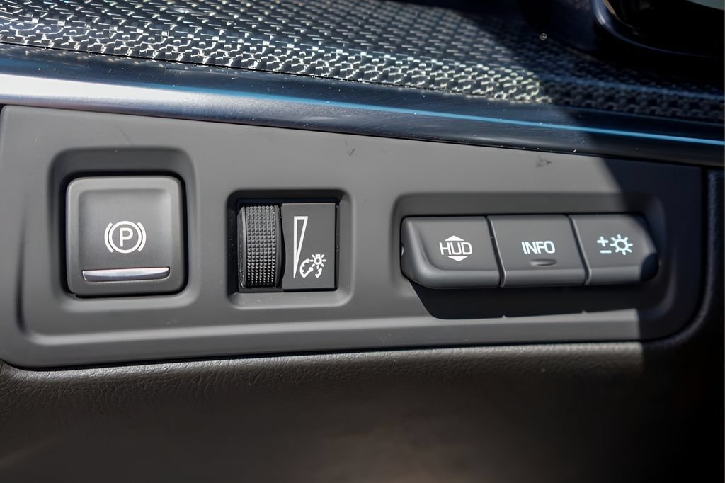 New 2026 Cadillac XT5 Sportv w/ LPO, Onyx Lite Package AWD/4WD image 16
