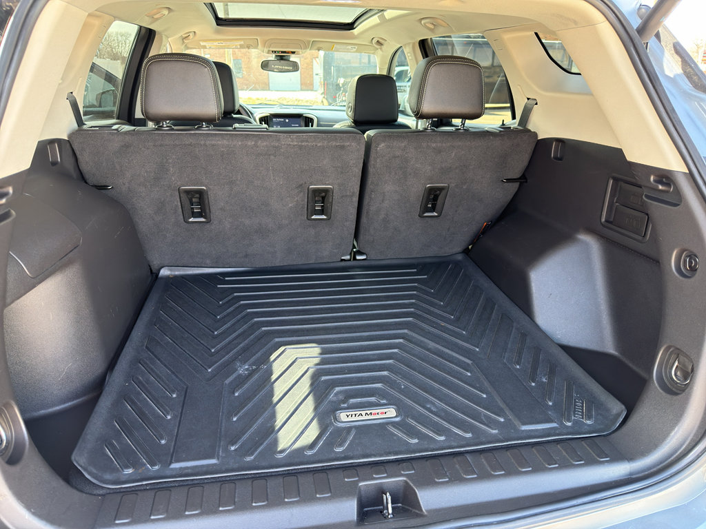 Used 2023 GMC Terrain Denali w/ Denali Premium Package image 28